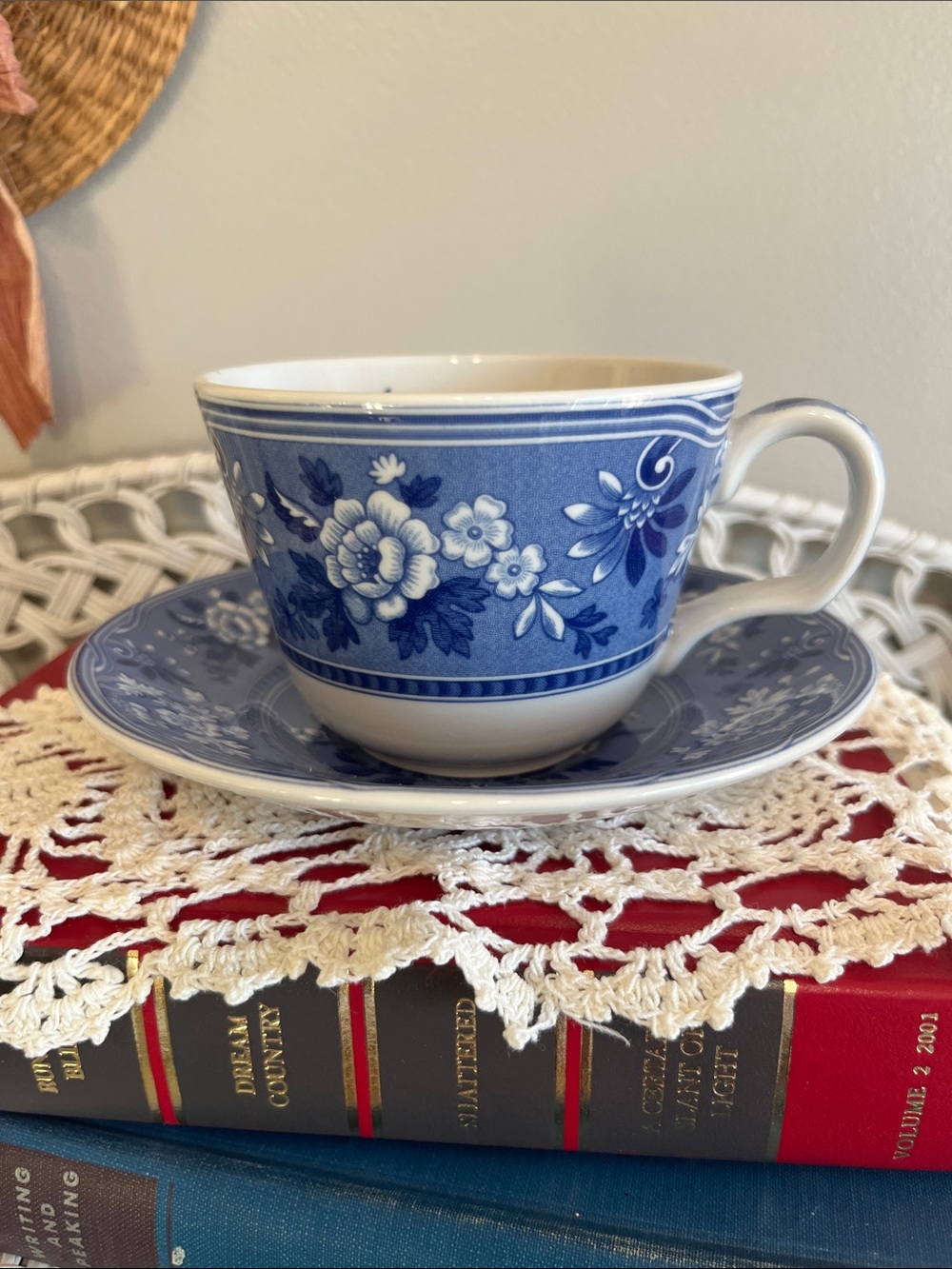 Spode Blue Room “Georgian” series tea cup & saucer set. BOTANICAL